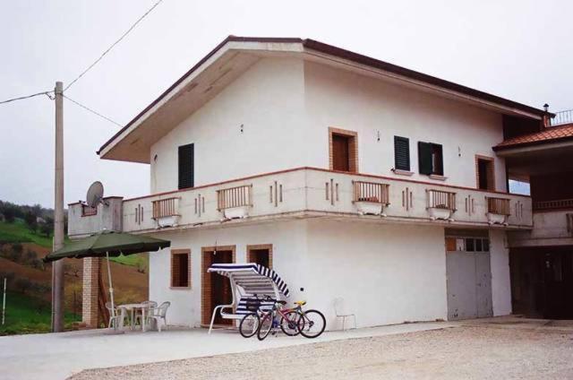 Agriturismo Il Vecchio Carro 캄플리 외부 사진